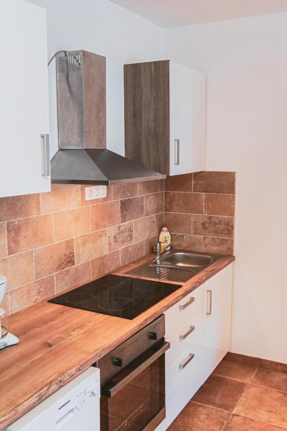 Fully Renovated One Bedroom Apartment With A Seaview - A Sevid Exterior foto