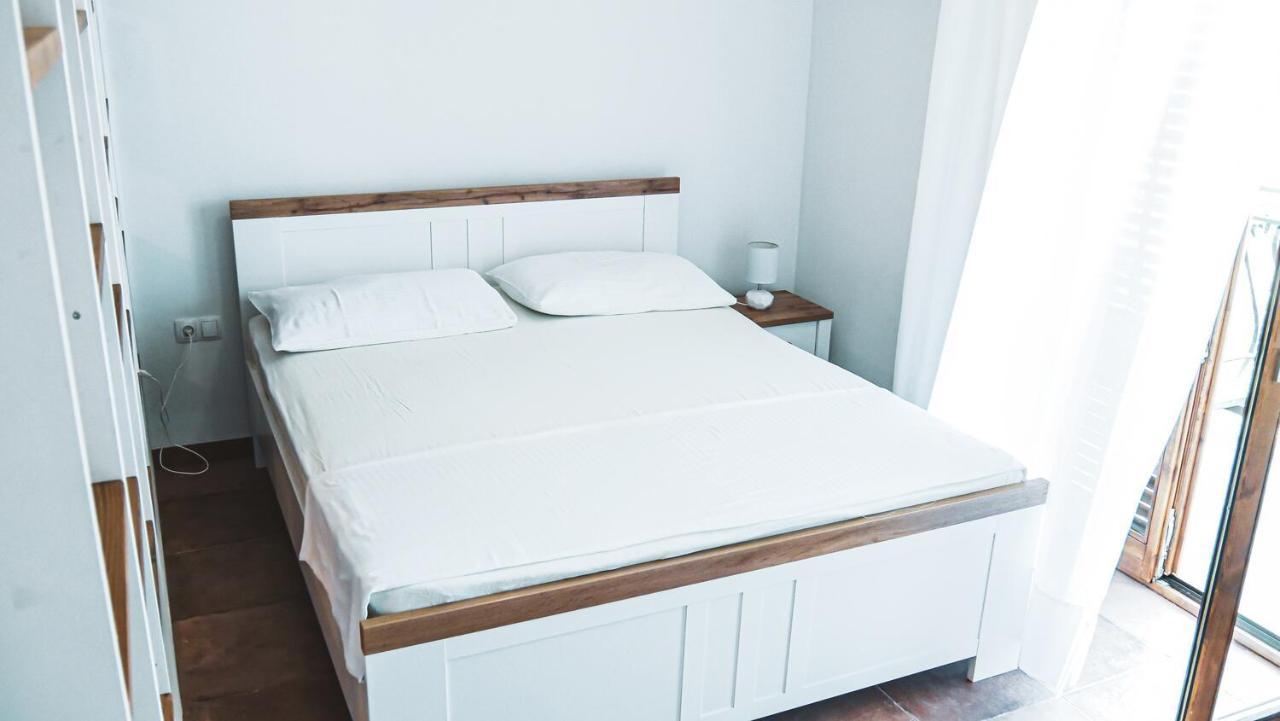 Fully Renovated One Bedroom Apartment With A Seaview - A Sevid Exterior foto